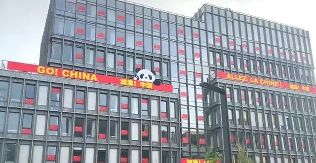 撕破脸了各国大量运动员投诉奥运村伙食太差中国队做英明决定(图5)