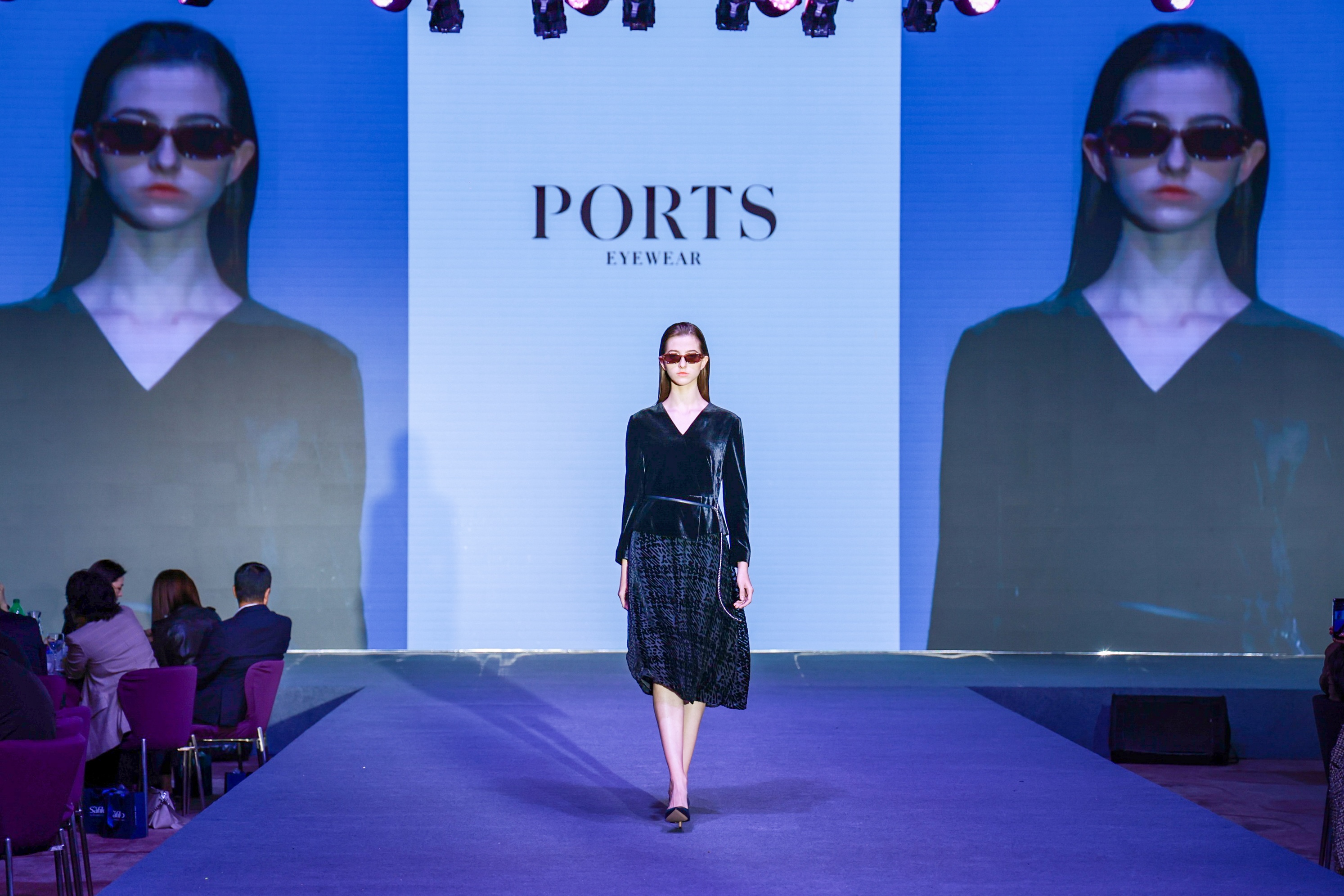 演员张钧甯出席PORTS眼镜2025春夏新品发布会(图4)
