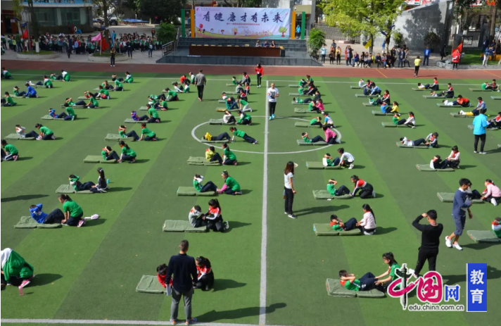 829张乒乓球桌！体教融合电子科大附小打了个样(图3)