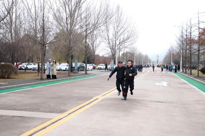 快乐运动健康工作板城酒业2024年趣味运动会圆满举行(图2)
