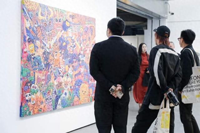 “SomeoneLikeYou”当代艺术展在浦东开幕时隔一年这个当代艺术展升级归来(图1)