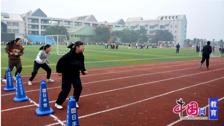 拼搏展风采峨眉二小培养学生“终身体育”的良好习惯(图5)