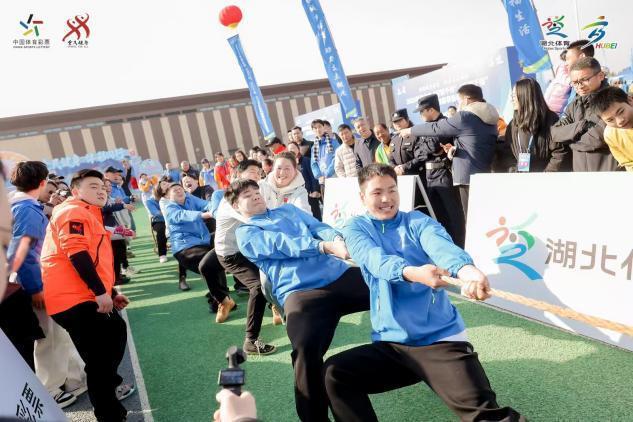 走进“百镇千村”“百街千巷”掀起荆楚全民健身热潮！2025年湖北“双百”系列赛事总决赛在荆门收官(图6)